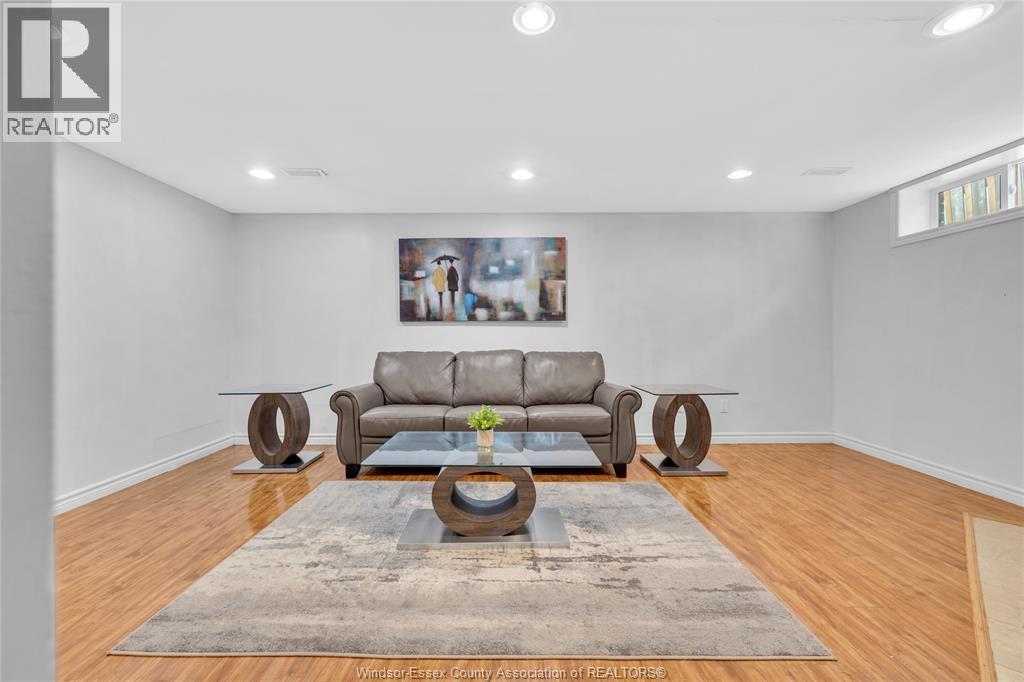 3009 SUFFOLK STREET, Windsor, Ontario, N8R1P1 — Photo 20