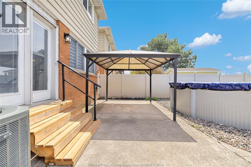 3009 SUFFOLK STREET, Windsor, Ontario, N8R1P1 — Photo 24