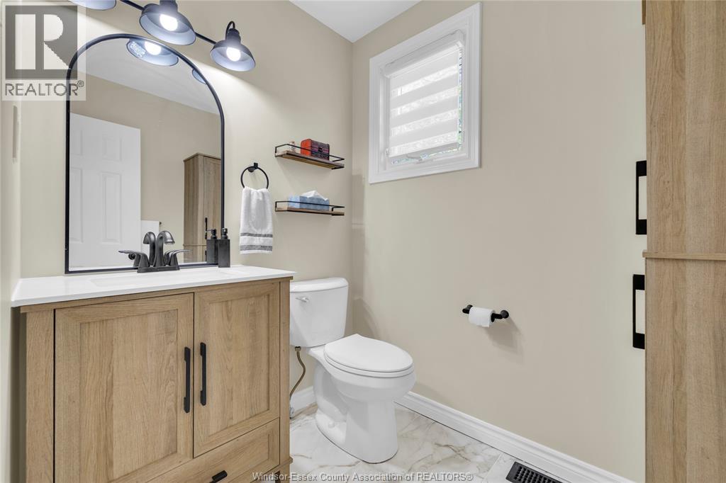 3009 SUFFOLK STREET, Windsor, Ontario, N8R1P1 — Photo 4