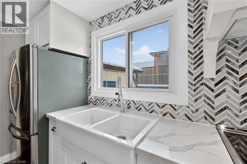 31 MAYNARD Street, Hamilton, Ontario, L9B1R9 — Photo 10