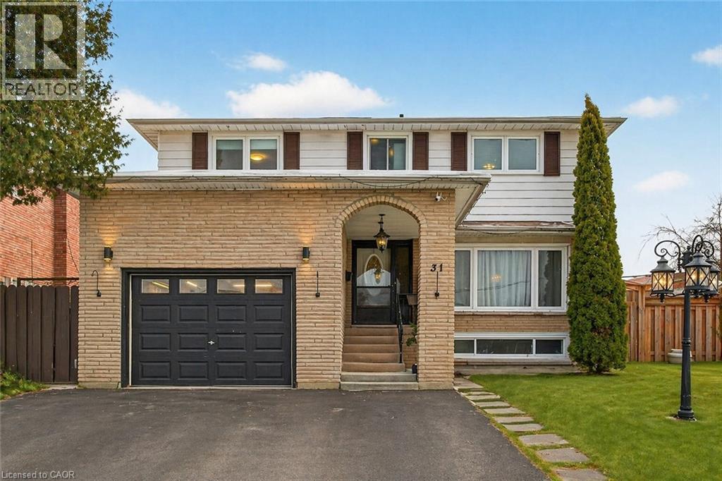 31 MAYNARD Street, Hamilton, Ontario, L9B1R9 — Photo 3