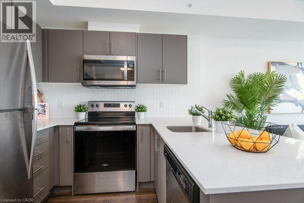 103 ROGER Street Unit# 609, Waterloo, Ontario, N2J0G2 — Photo 8