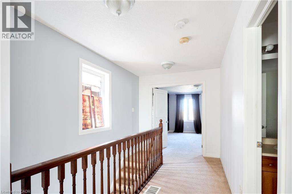 105 PINNACLE Drive Unit# 9, Kitchener, Ontario, N2P1B8 — Photo 10