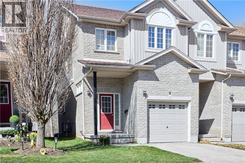 105 PINNACLE Drive Unit# 9, Kitchener, Ontario, N2P1B8 — Photo 2