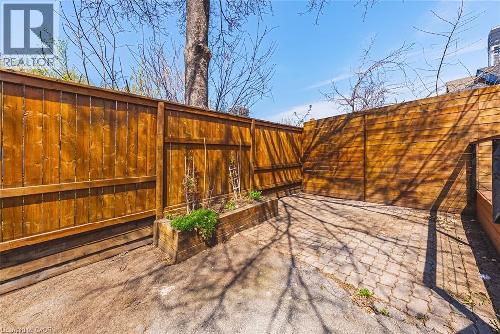 116 CATHARINE Street S, Hamilton, Ontario, L8N2J4 — Photo 18