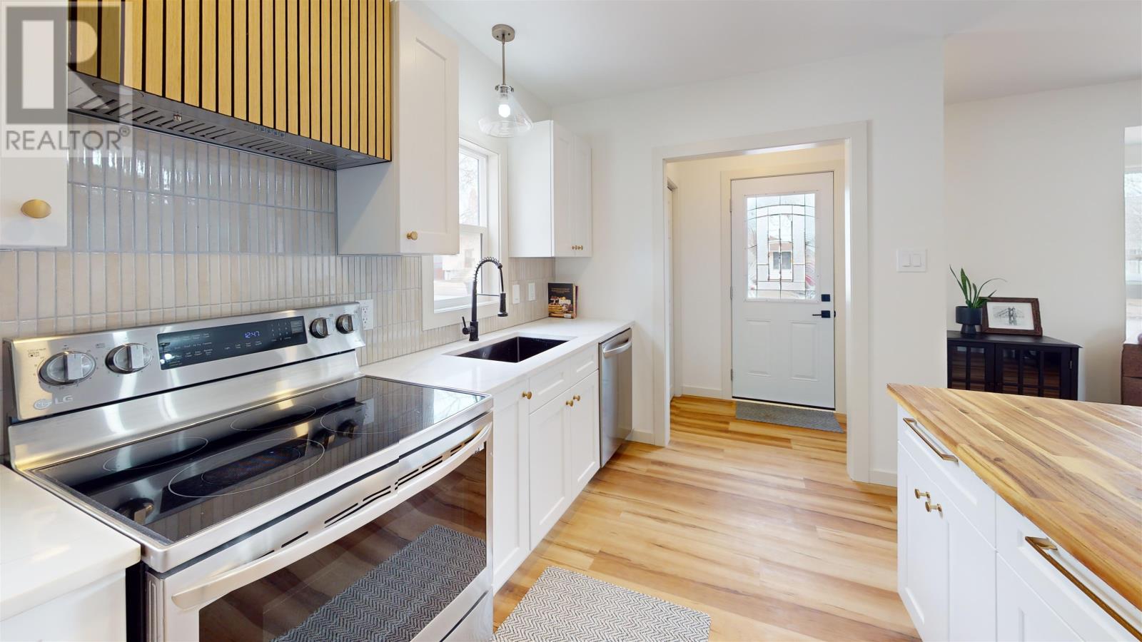 743 Syndicate AVE N, Thunder Bay, Ontario, P7C3X3 — Photo 10