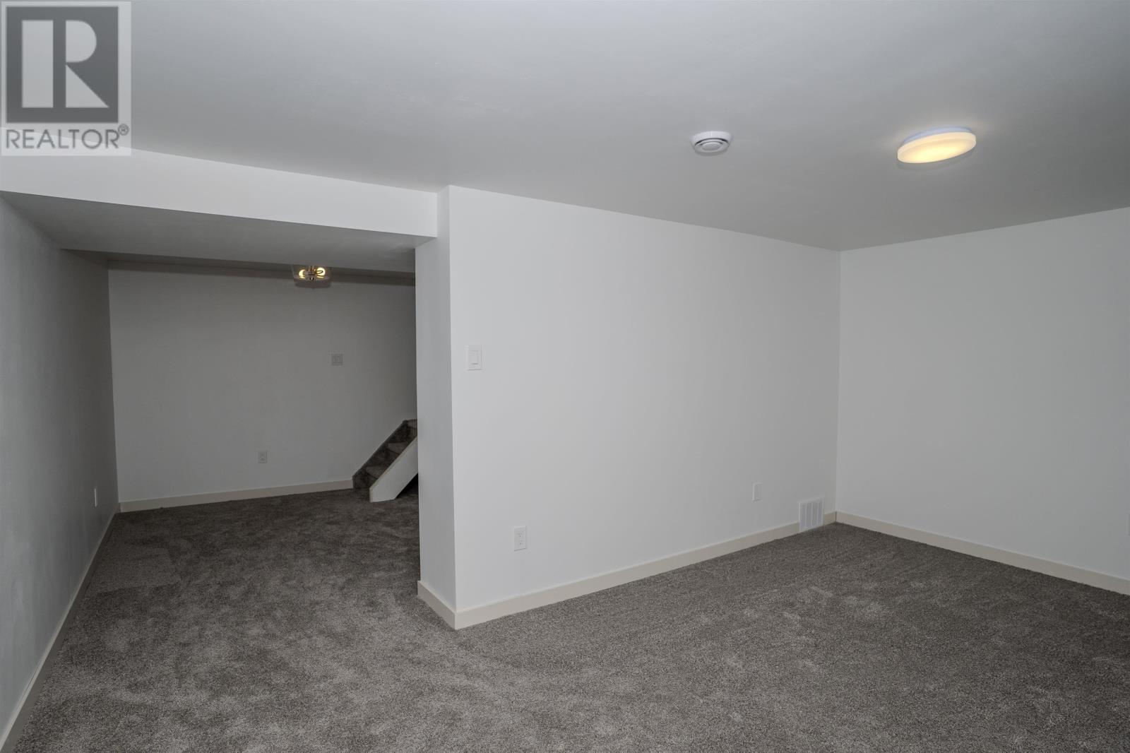743 Syndicate AVE N, Thunder Bay, Ontario, P7C3X3 — Photo 45