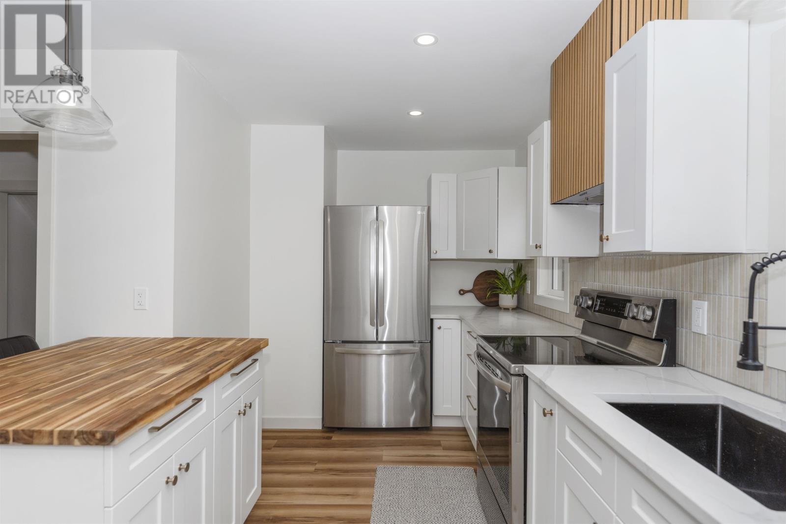 743 Syndicate AVE N, Thunder Bay, Ontario, P7C3X3 — Photo 7