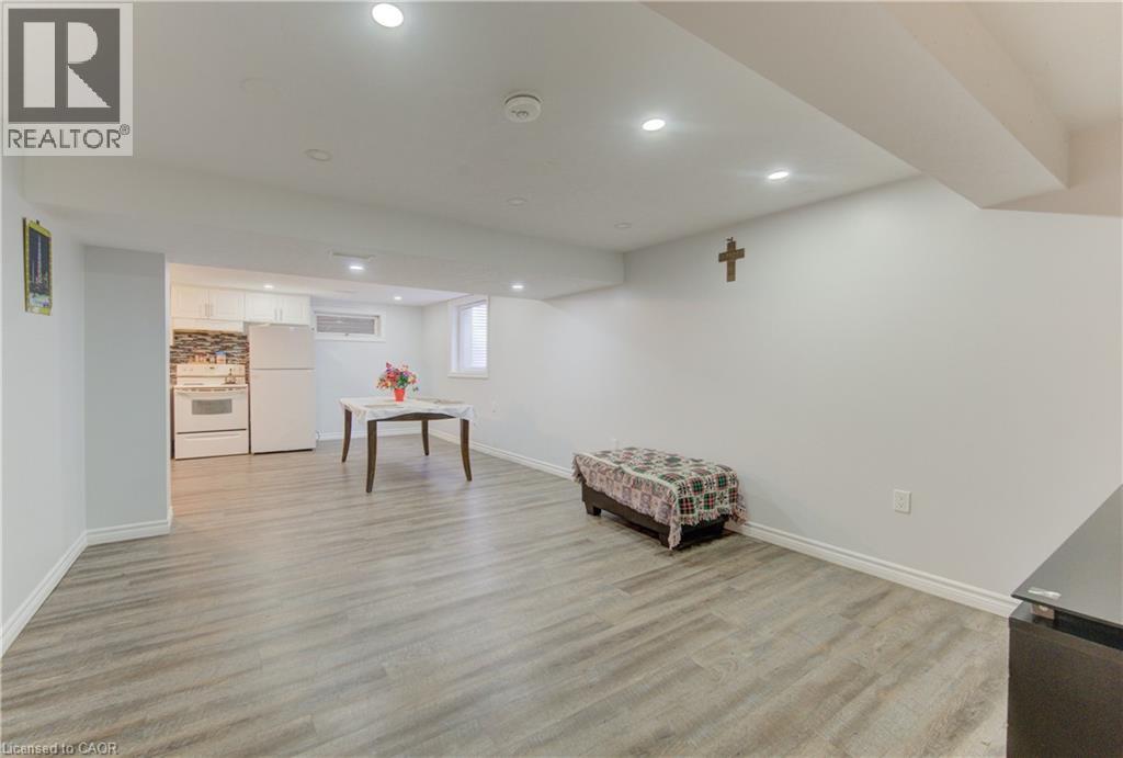 110 HAZELGLEN Drive, Kitchener, Ontario, N2M2E5 — Photo 21