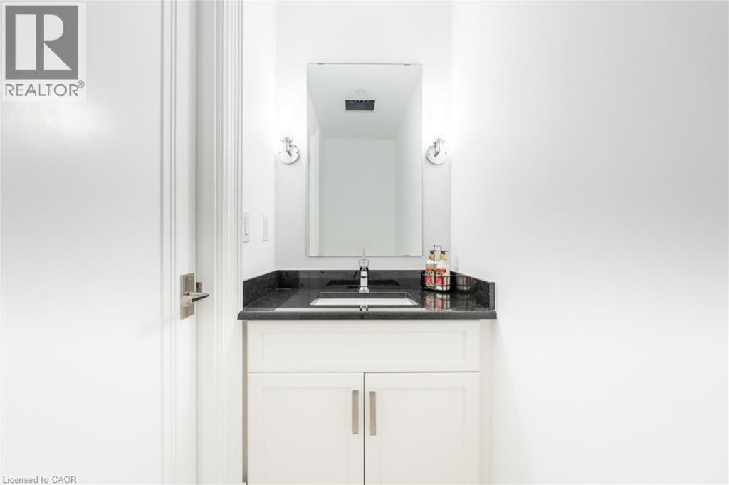 2060 LAKESHORE Road Unit# 406, Burlington, Ontario, L7R0G2 — Photo 12