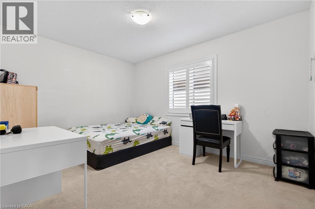 27 FINGLAND Crescent, Waterdown, Ontario, L8B0S8 — Photo 19
