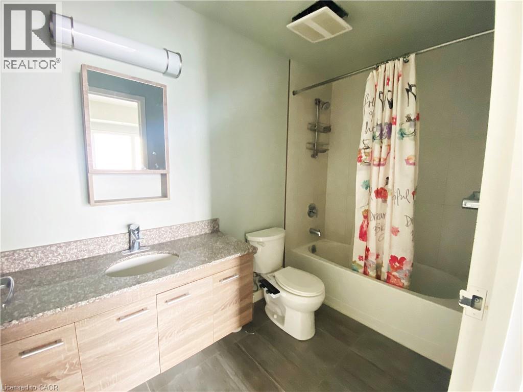 318 SPRUCE Street Unit# 1501, Waterloo, Ontario, N2L0E9 — Photo 5