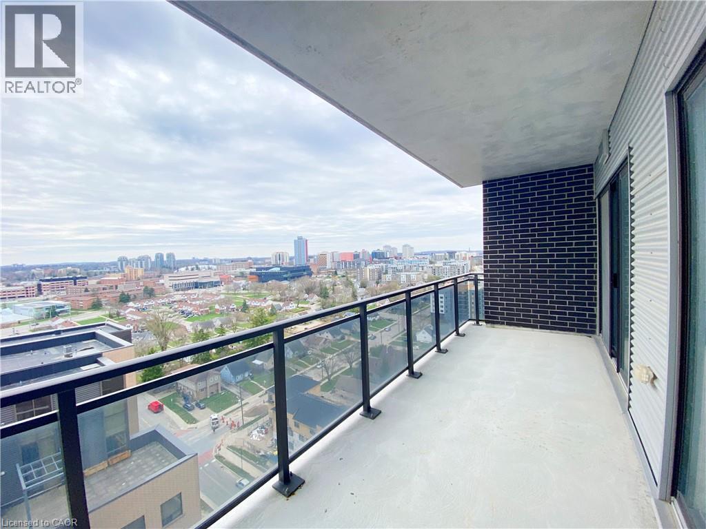 318 SPRUCE Street Unit# 1501, Waterloo, Ontario, N2L0E9 — Photo 9