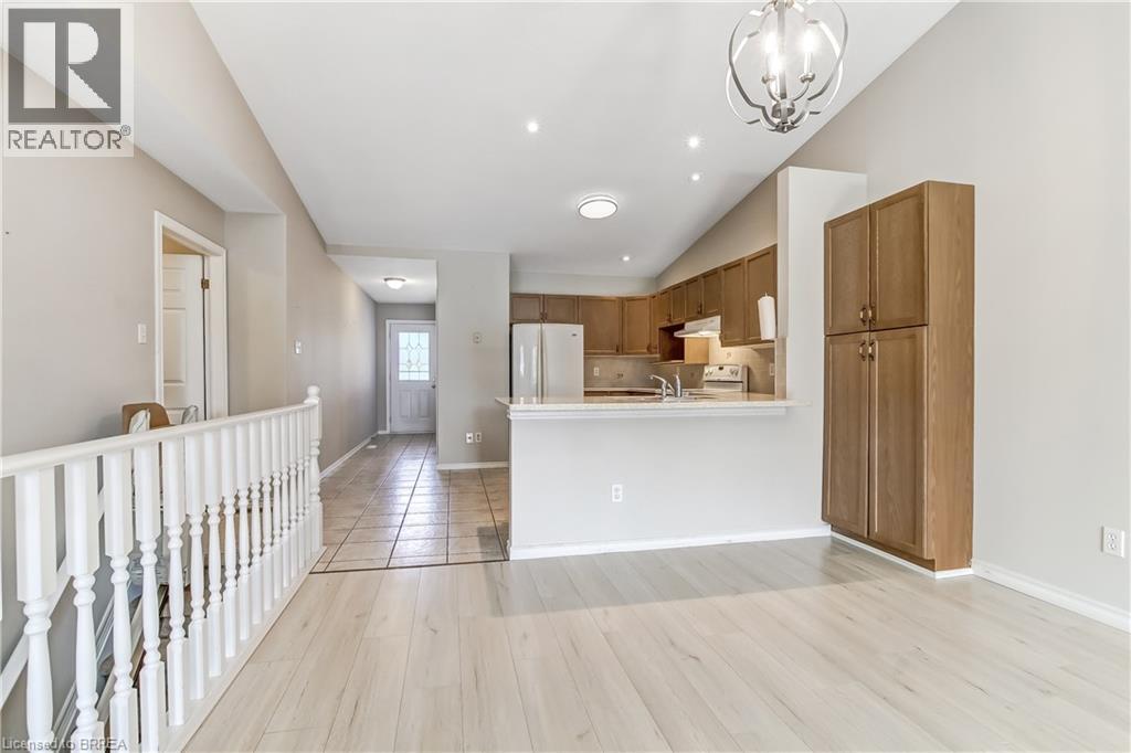 19 HANLON Place Unit# 15, Paris, Ontario, N3L4E7 — Photo 10