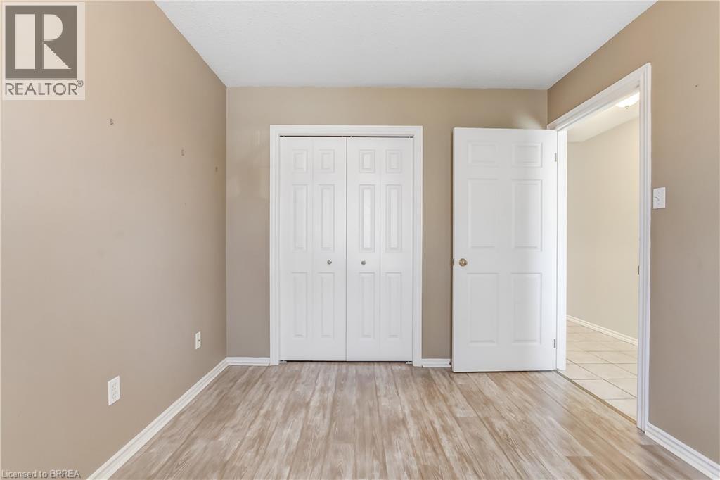 19 HANLON Place Unit# 15, Paris, Ontario, N3L4E7 — Photo 16