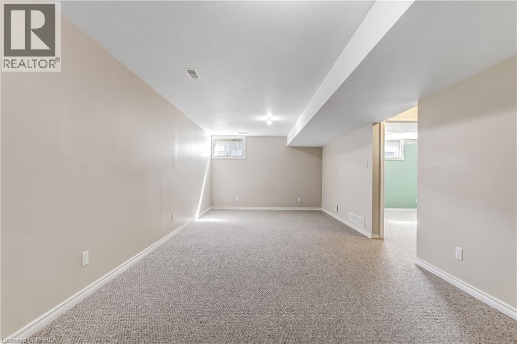 19 HANLON Place Unit# 15, Paris, Ontario, N3L4E7 — Photo 24