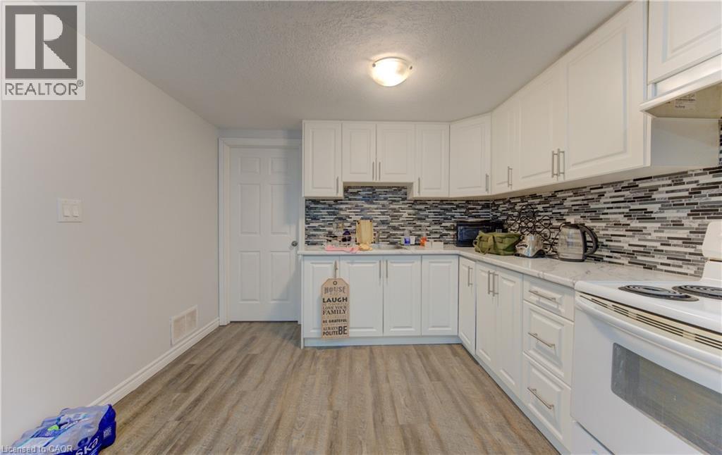 110 HAZELGLEN Drive, Kitchener, Ontario, N2M2E5 — Photo 23