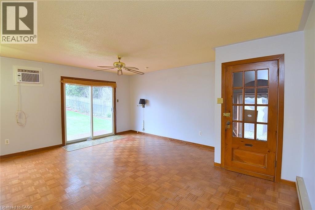 548 UPPER WENTWORTH Street, Hamilton, Ontario, L9A4T9 — Photo 11