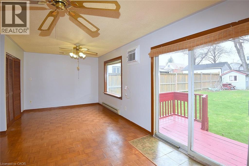 548 UPPER WENTWORTH Street, Hamilton, Ontario, L9A4T9 — Photo 5