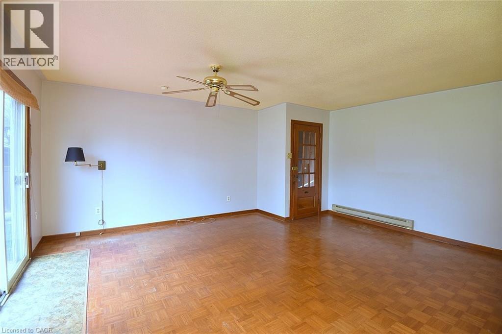 548 UPPER WENTWORTH Street, Hamilton, Ontario, L9A4T9 — Photo 9