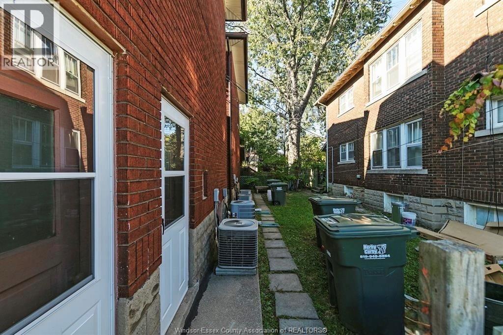 1596 Victoria, Windsor, Ontario, N8X1P5 — Photo 12