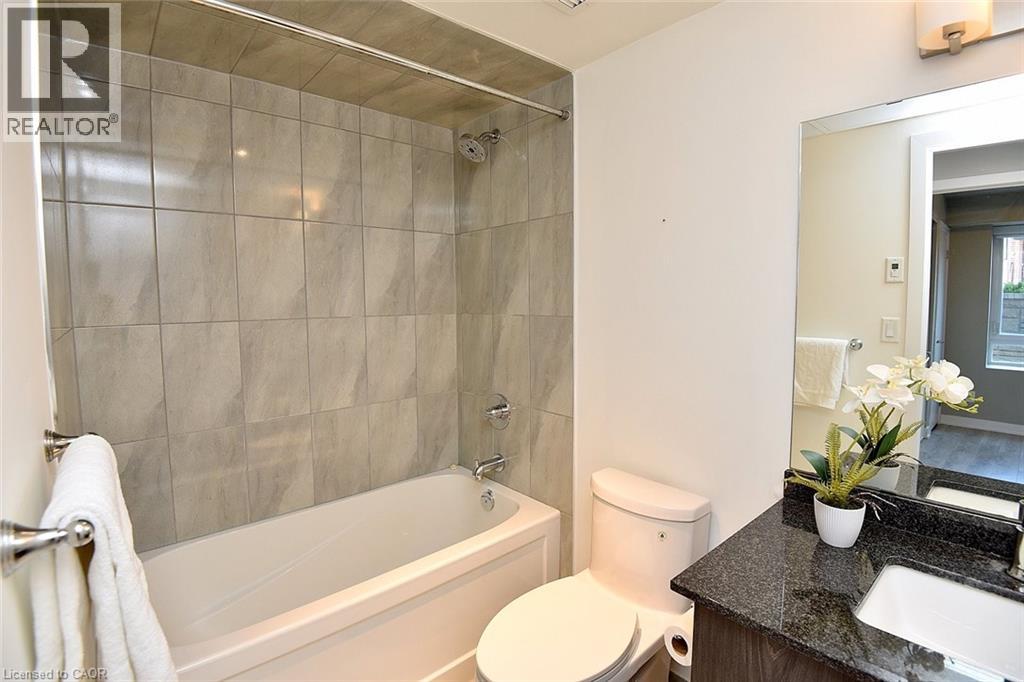 16 MARKLE Crescent Unit# 111, Ancaster, Ontario, L9G0H4 — Photo 20