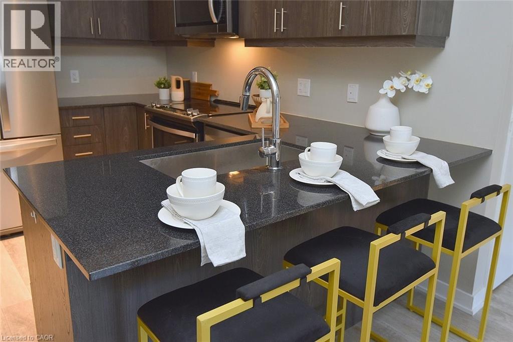16 MARKLE Crescent Unit# 111, Ancaster, Ontario, L9G0H4 — Photo 9