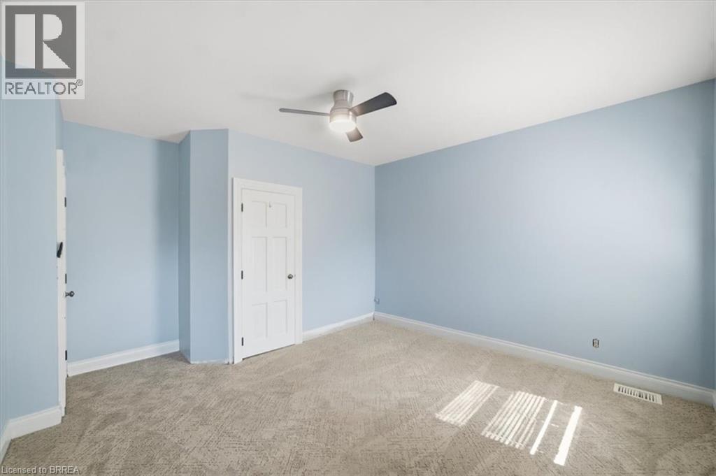 10 FIELDSTONE Circle, Brantford, Ontario, N3R6S7 — Photo 36