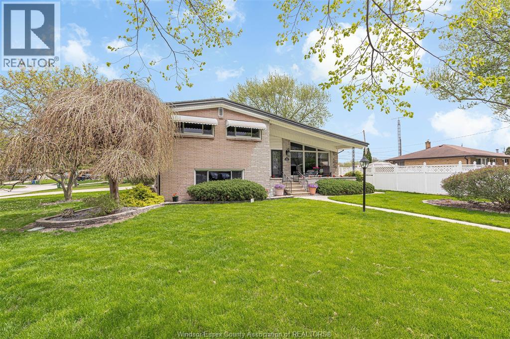 452 CARLING CRESCENT, Windsor, Ontario, N8S3Y1 — Photo 4