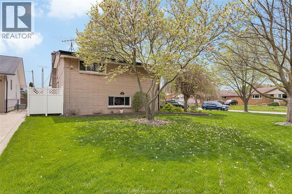 452 CARLING CRESCENT, Windsor, Ontario, N8S3Y1 — Photo 5