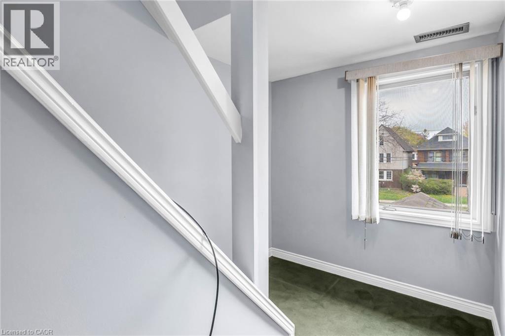 81 STERLING Street, Hamilton, Ontario, L8S4J1 — Photo 17