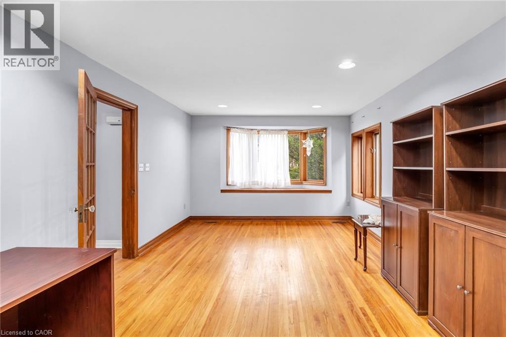 81 STERLING Street, Hamilton, Ontario, L8S4J1 — Photo 7