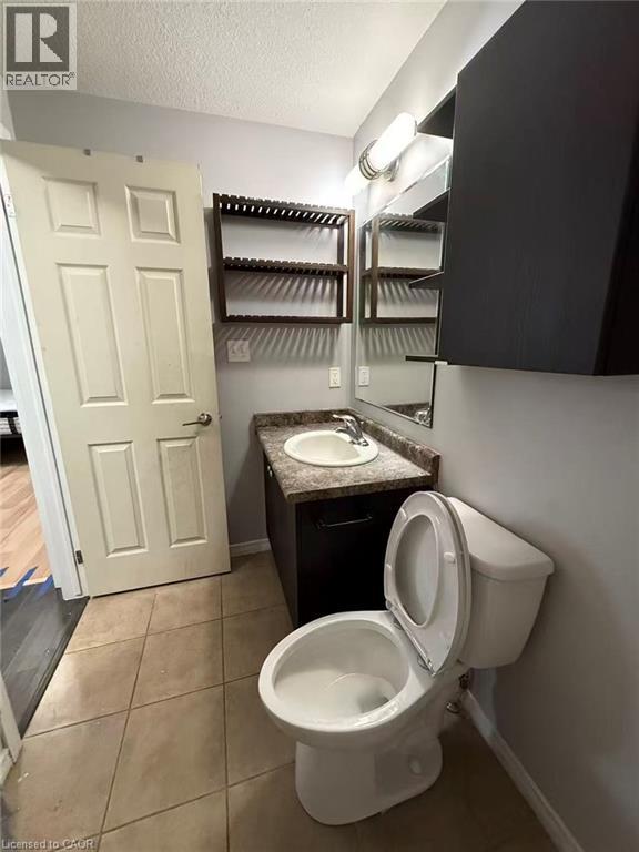 931 GLASGOW Street Unit# 34D, Kitchener, Ontario, N2N0B5 — Photo 8