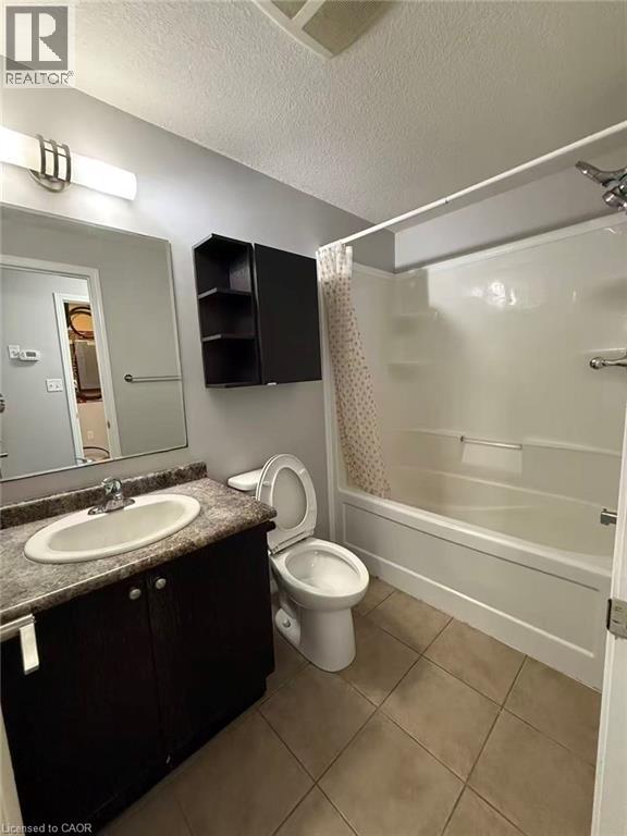 931 GLASGOW Street Unit# 34D, Kitchener, Ontario, N2N0B5 — Photo 9