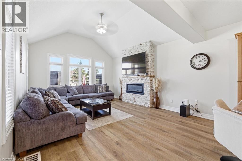 90 OESCH Lane, Baden, Ontario, N3A4L3 — Photo 9