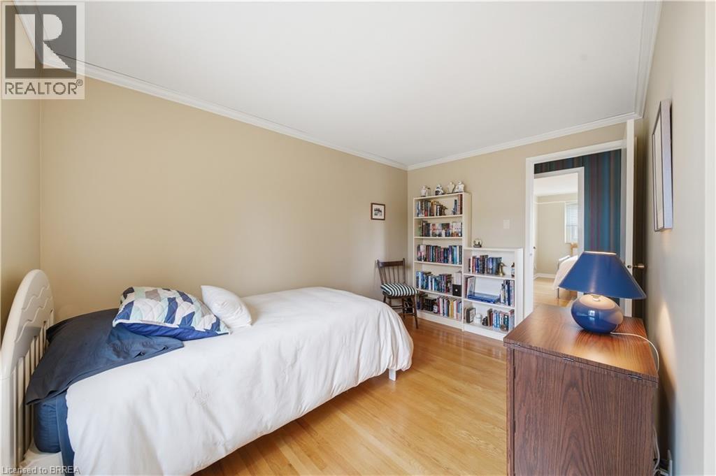 37 PARKVIEW Crescent, Kitchener, Ontario, N2A1M1 — Photo 21