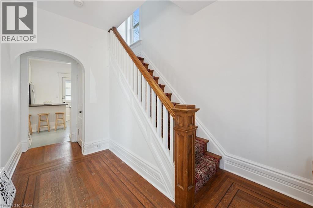 24 POWELL Street E, Guelph, Ontario, N1H1T8 — Photo 18
