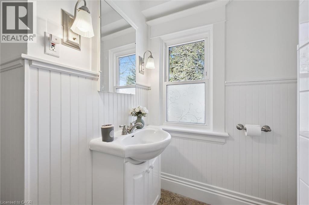24 POWELL Street E, Guelph, Ontario, N1H1T8 — Photo 26