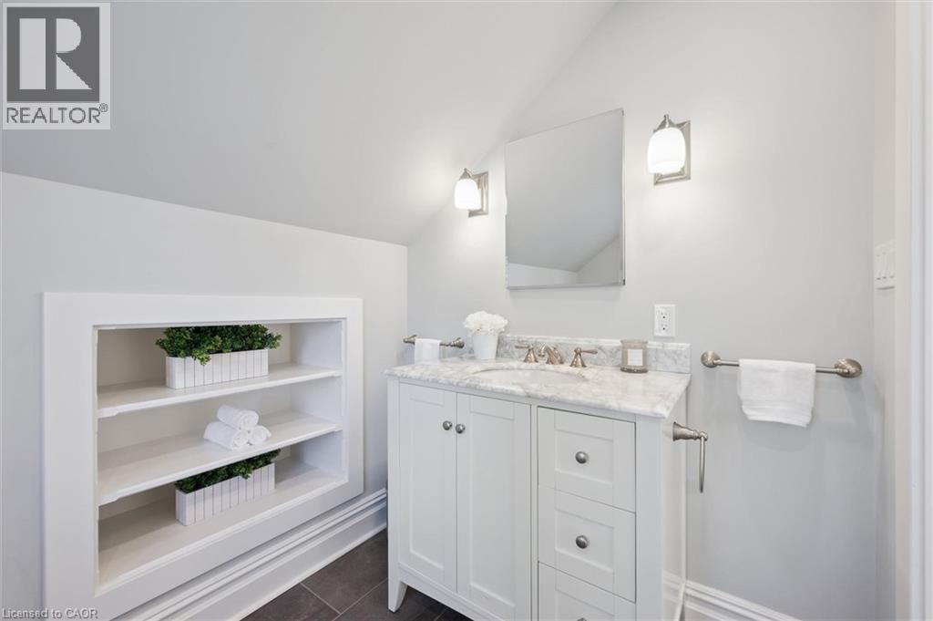 24 POWELL Street E, Guelph, Ontario, N1H1T8 — Photo 31