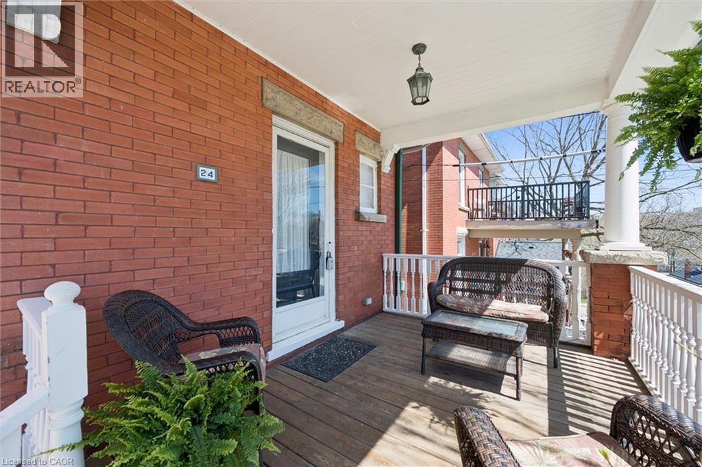 24 POWELL Street E, Guelph, Ontario, N1H1T8 — Photo 5