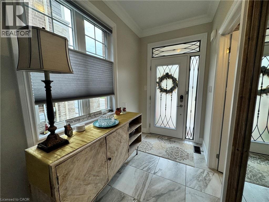 57 WATERVIEW Lane, Grimsby, Ontario, L3M0H2 — Photo 2