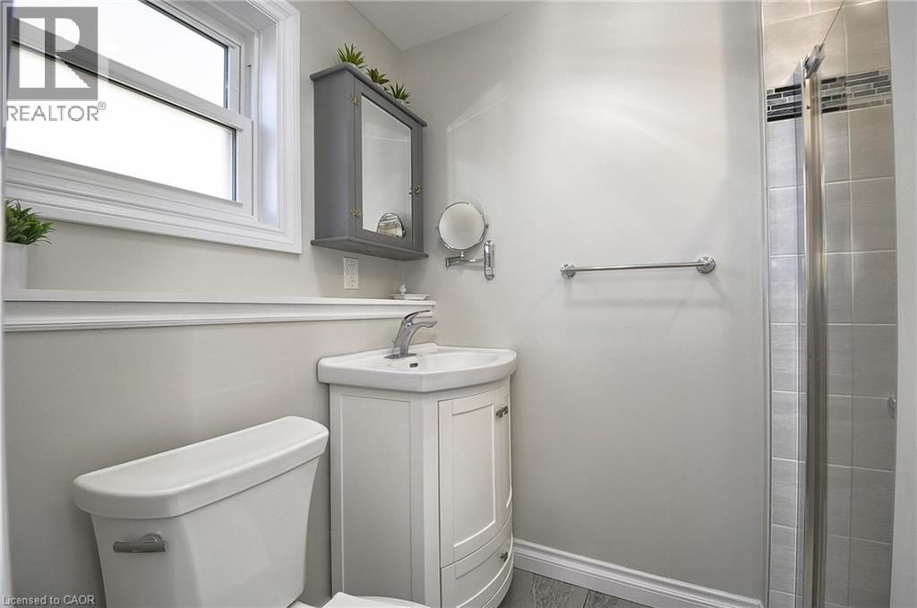 95 BARNICKE Drive, Cambridge, Ontario, N3C3M2 — Photo 24