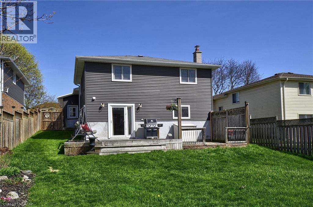 95 BARNICKE Drive, Cambridge, Ontario, N3C3M2 — Photo 32