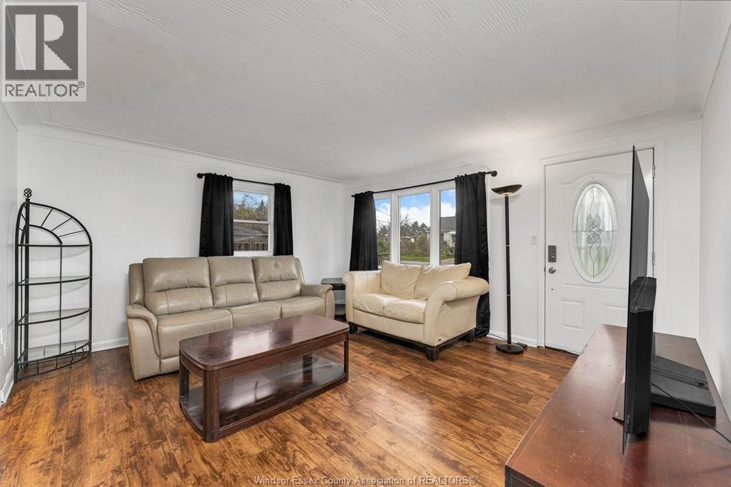 2715 LLOYD GEORGE BOULEVARD, Windsor, Ontario, N8T2T8 — Photo 10