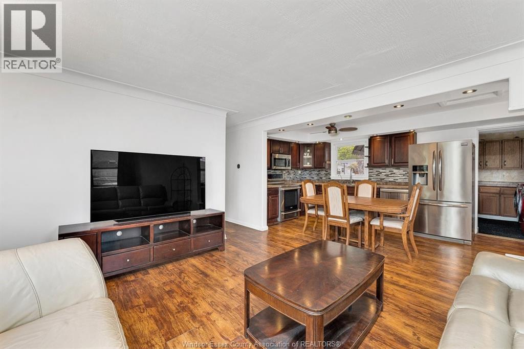 2715 LLOYD GEORGE BOULEVARD, Windsor, Ontario, N8T2T8 — Photo 11