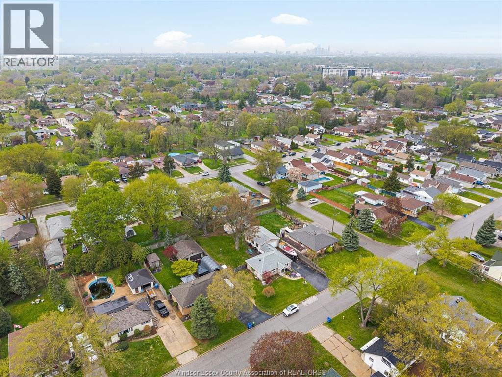 2715 LLOYD GEORGE BOULEVARD, Windsor, Ontario, N8T2T8 — Photo 25