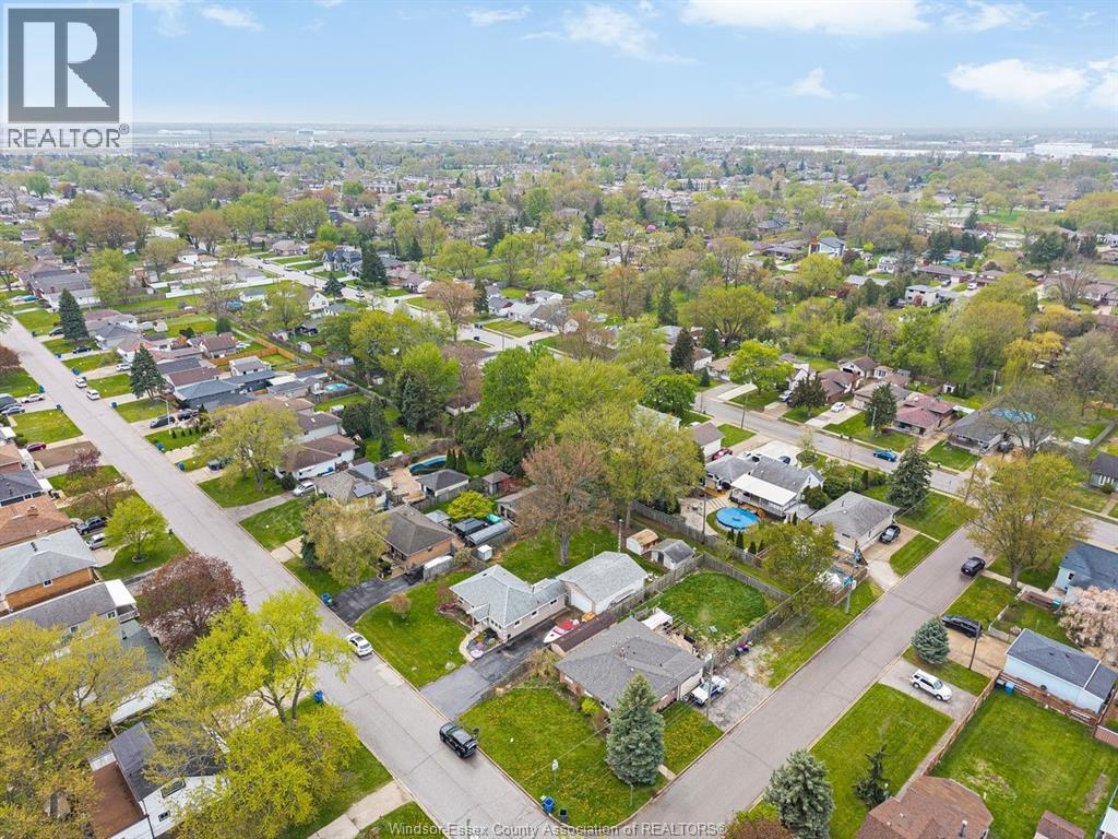 2715 LLOYD GEORGE BOULEVARD, Windsor, Ontario, N8T2T8 — Photo 26