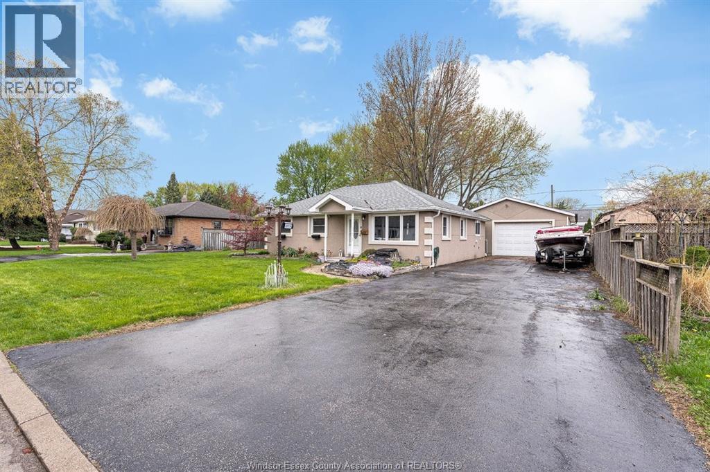 2715 LLOYD GEORGE BOULEVARD, Windsor, Ontario, N8T2T8 — Photo 3