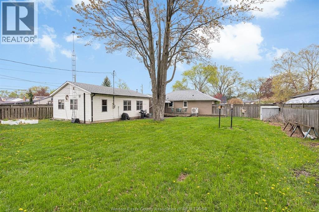 2715 LLOYD GEORGE BOULEVARD, Windsor, Ontario, N8T2T8 — Photo 4