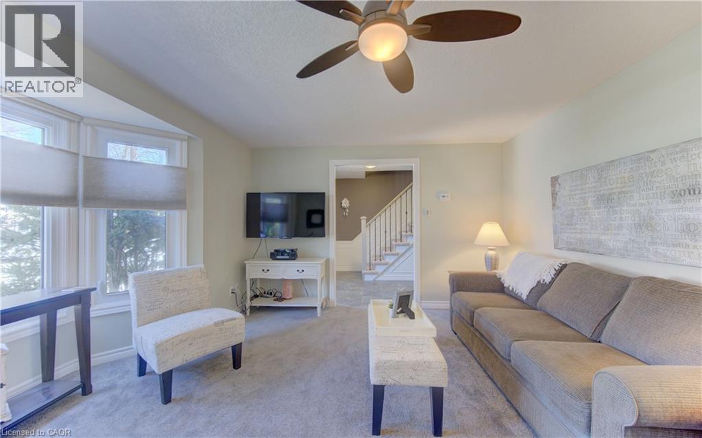 83 MANOR Drive, Kitchener, Ontario, N2A2T9 — Photo 10